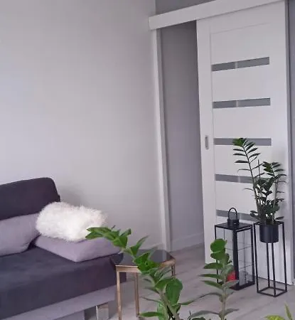 Apartment Obroncow Wybrzeza *