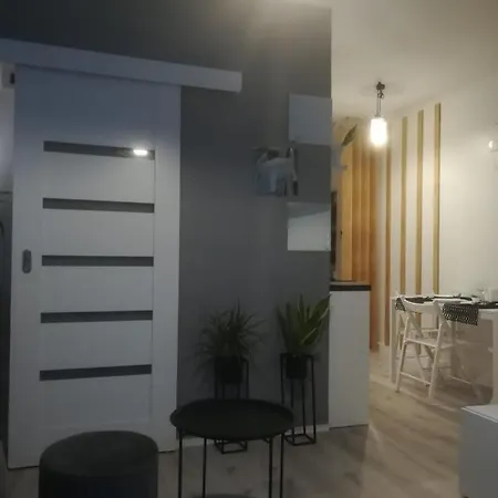 Obroncow Wybrzeza Apartment