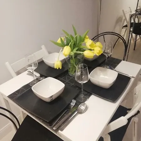 Apartament Obrońców Wybrzeża *